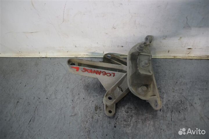 Кронштейн кпп левый Renault Logan 1 седан K7JA710