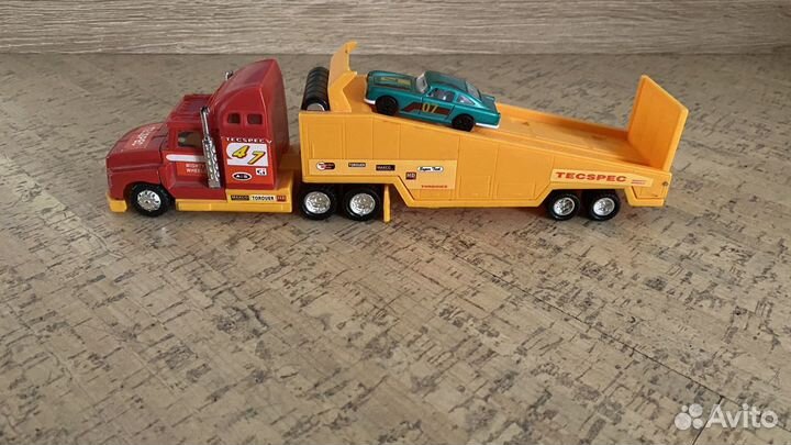 Грузовик перевозка машинок