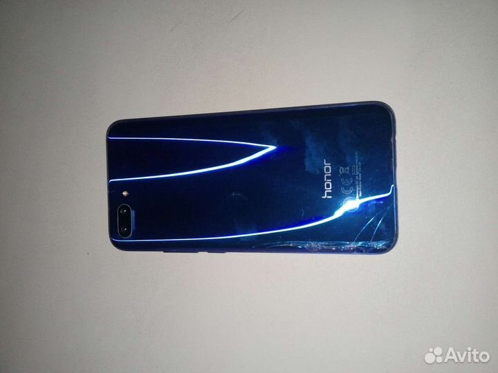 Телефон honor 10