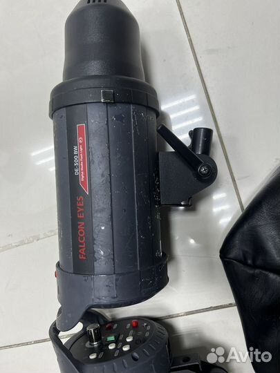 Студийный импульсный свет