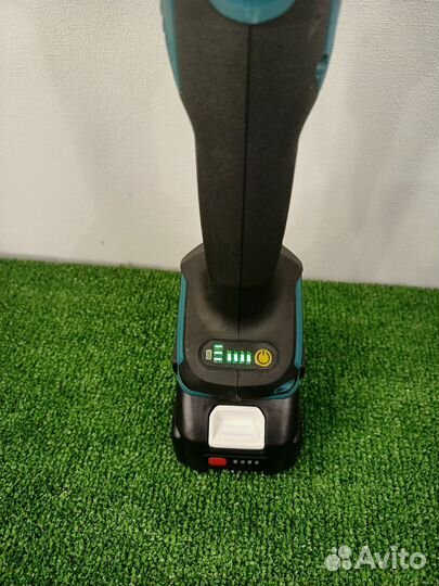 Аккумуляторная болгарка makita