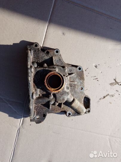 Маслянный насос Volkswagen Golf plus 1.4 80 лс CGG