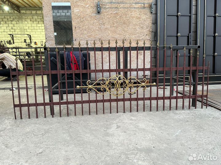 В наличии две решетки (размер 2.60 на 70см