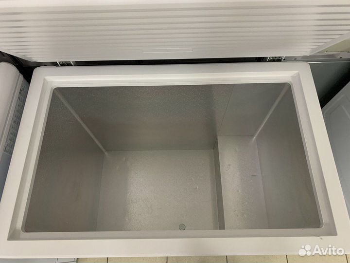 Морозильный ларь Haier HCE251R белый