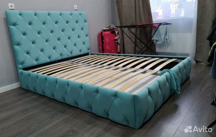 Кровать с мягким изголовьем от производителя