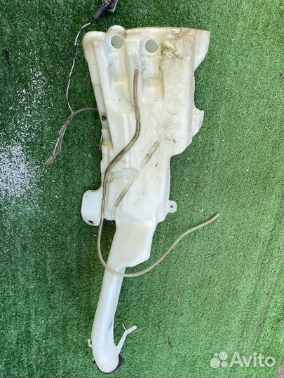 Бачок стеклоомывателя Toyota RAV4 ACA21