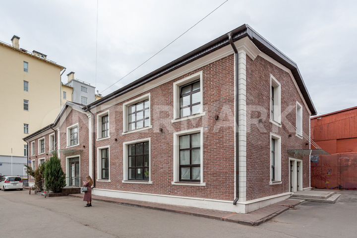 Продам здание, 986 м²