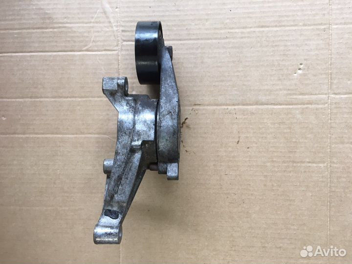 Ролик натяжной Audi A3 8P(3530)