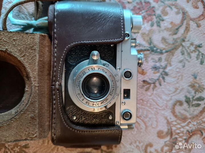 Плёночный фотоаппарат зоркий с