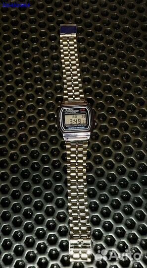 Часы Casio 2 цвета новые