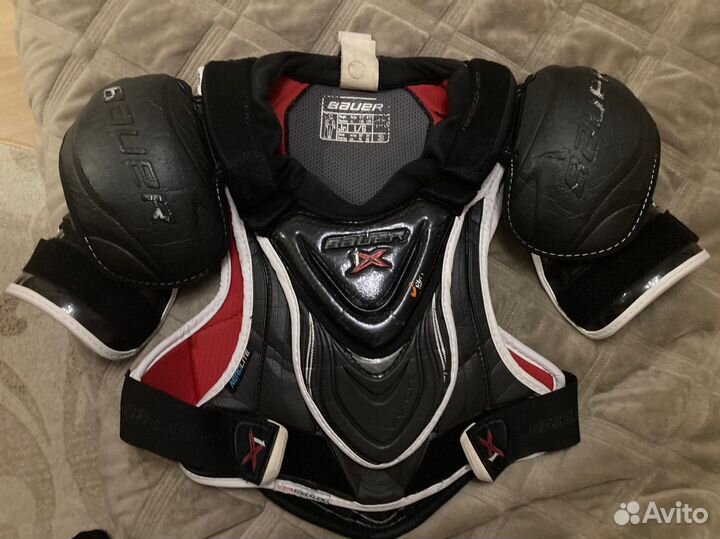 Нагрудник хоккейный bauer 1x