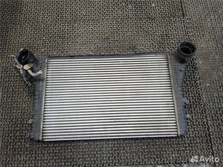 Радиатор интеркулера Volkswagen Touran, 2007