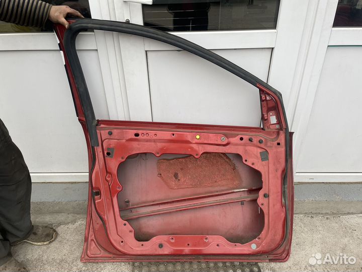 Дверь передняя левая Mazda 3 bk