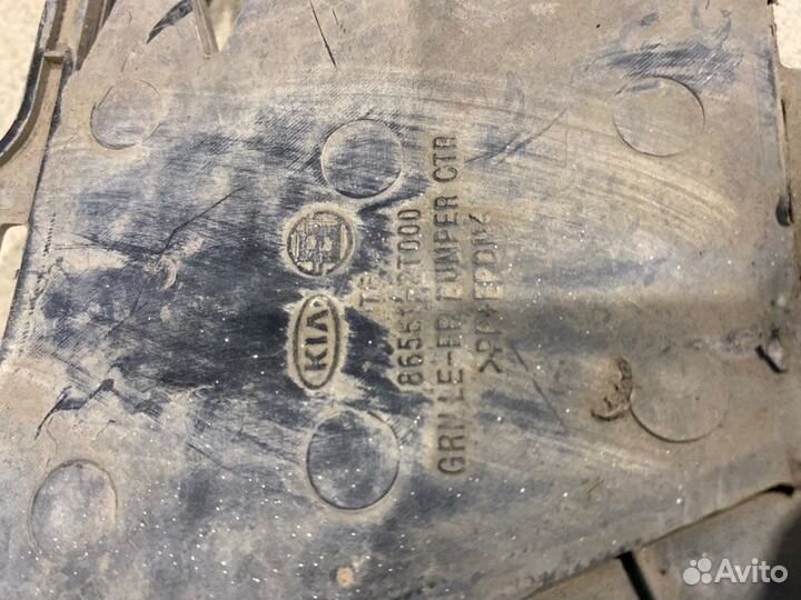 Решетка бампера Kia Optima 3 L4KA 2 2012