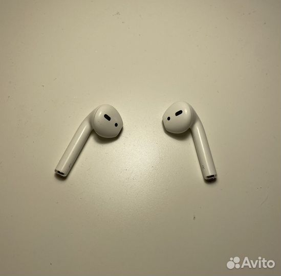 Наушники Apple AirPods