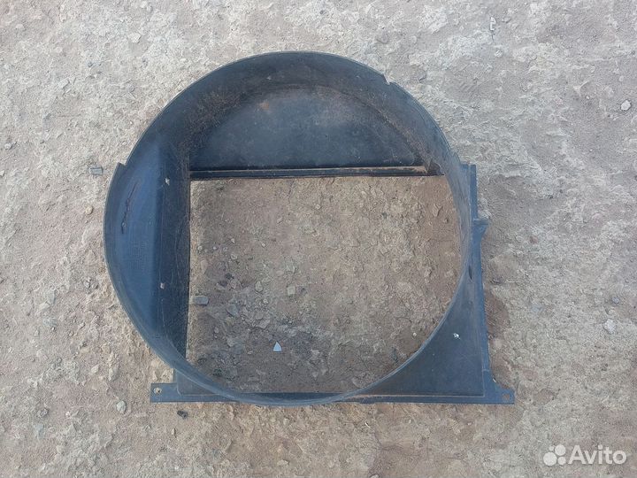 Диффузор вентилятора bmw e36