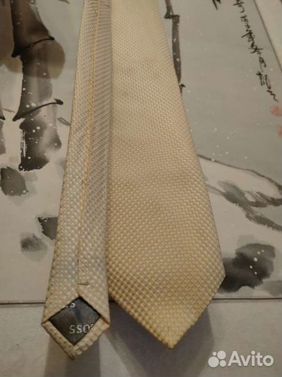 Галстук, запонки и платок Hugo Boss, шёлк