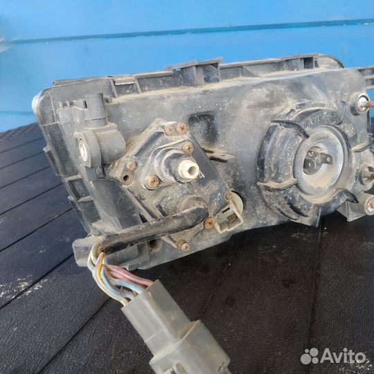 Фара левая Ниссан Альмера н15