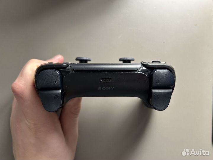 Джостик дуалсенс на ps5