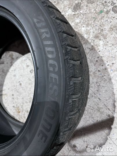 Bridgestone Blizzak Spike-01 285/50 R20