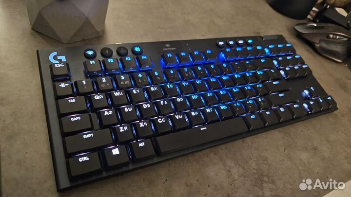 Logitech g913 tkl (RUS)