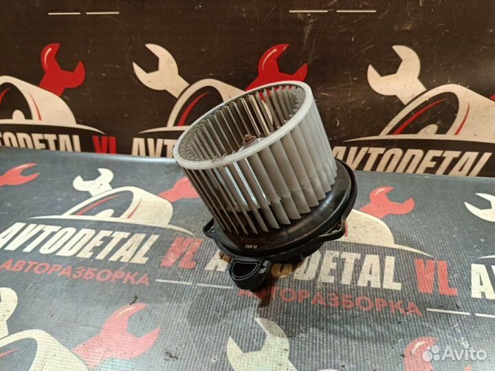 Моторчик отопителя Kia Ceed Ed универсал G4FC 2010