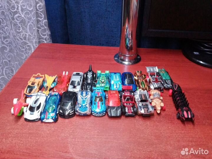 Машинки хотвилс