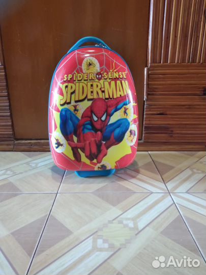 Чемодан детский