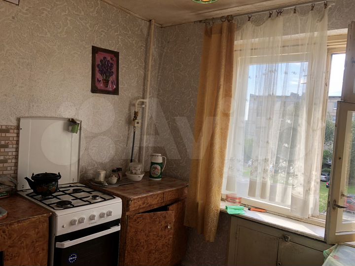 2-к. квартира, 46 м², 3/3 эт.