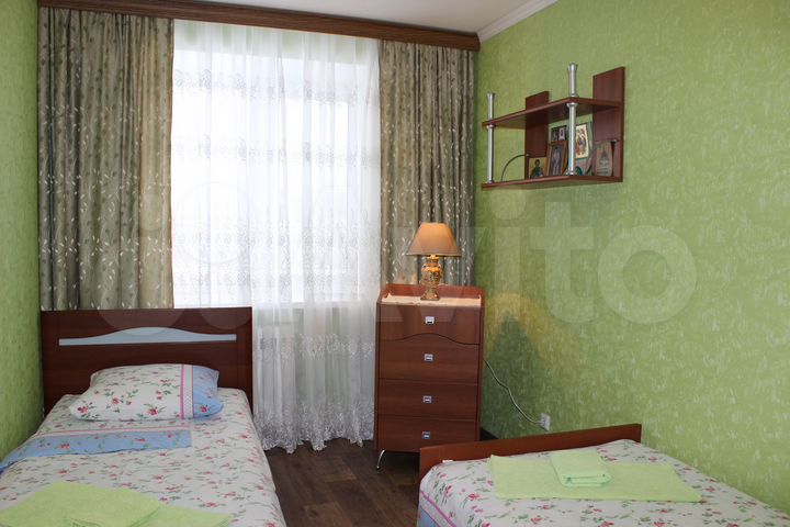 2-к. квартира, 52 м², 2/3 эт.