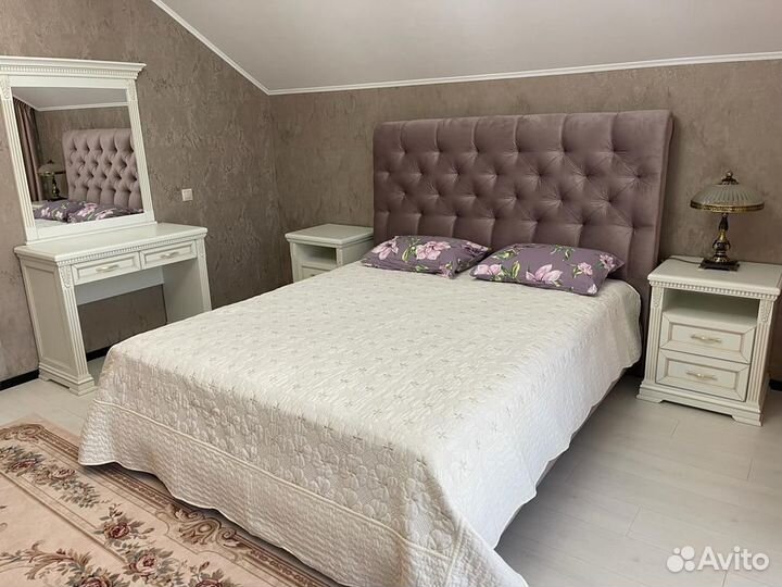 Тумба прикроватная массив Бука 