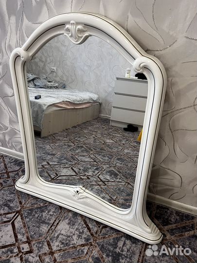 Зеркало настенное