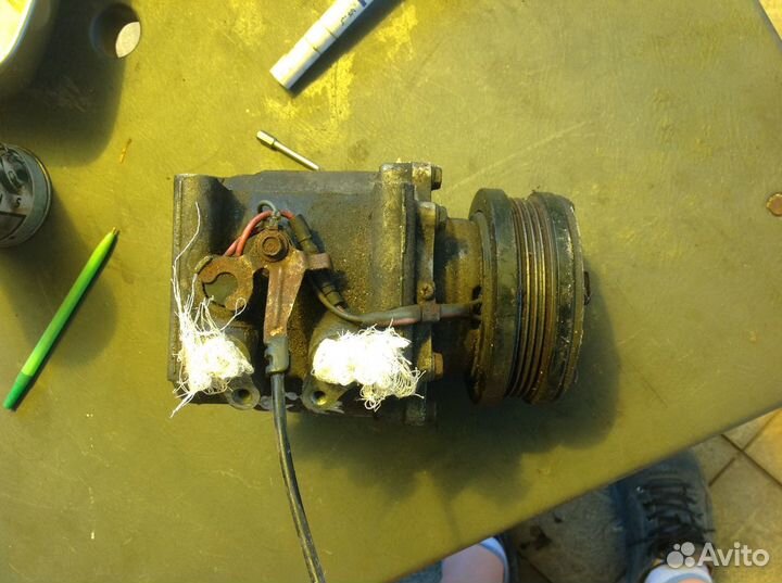 Компрессор кондиционера на honda CR-V 1