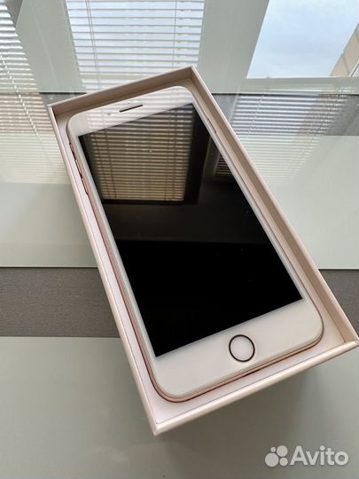 Телефон iPhone 8 plus