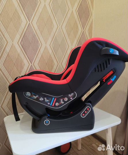 Новое детское автокресло 0-18 кг,0-4 г