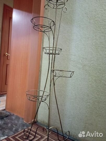 Подставка для цветов напольная