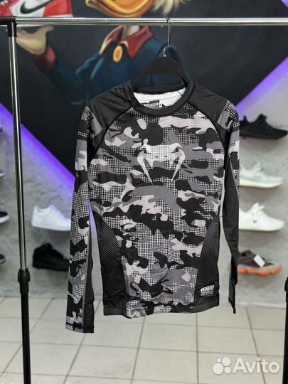 Рашгард Venum