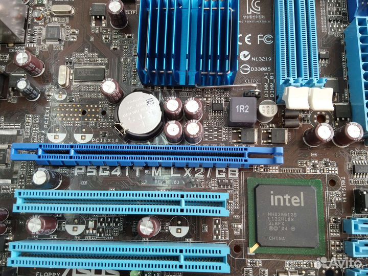 Материнская плата 775