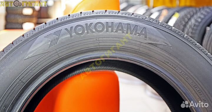 Yokohama BluEarth AE51 215/60 R16 99V