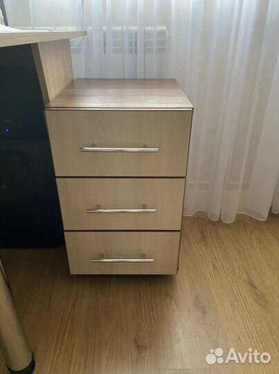 Тумба прикроватная