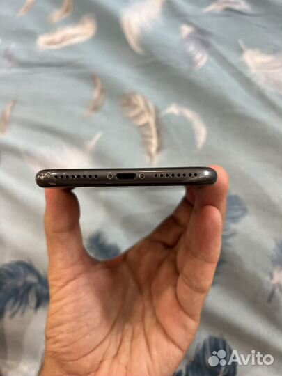iPhone 8 Plus, 64 ГБ