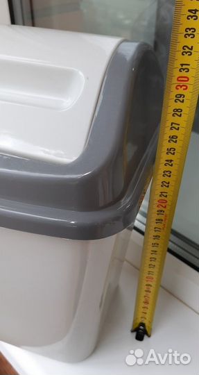 Контейнер для мусора с плавающей крышкой 8л