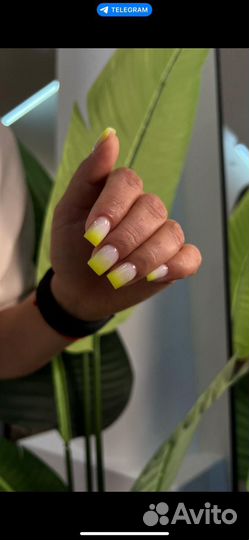 Маникюр с покрытием гель-лаком