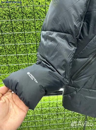 Пуховик Palace с балаклавой для стильного зимнего образа