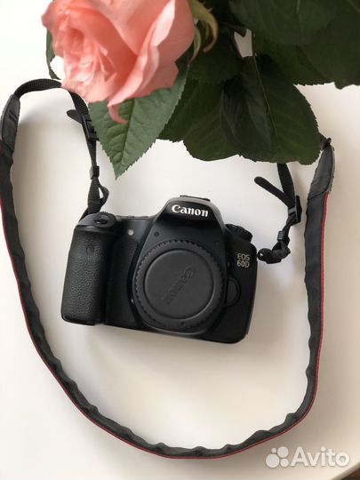 Зеркальный фотоаппарат canon 60d