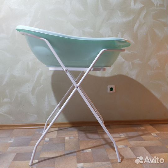 Подставка под ванну и ванночка для купания