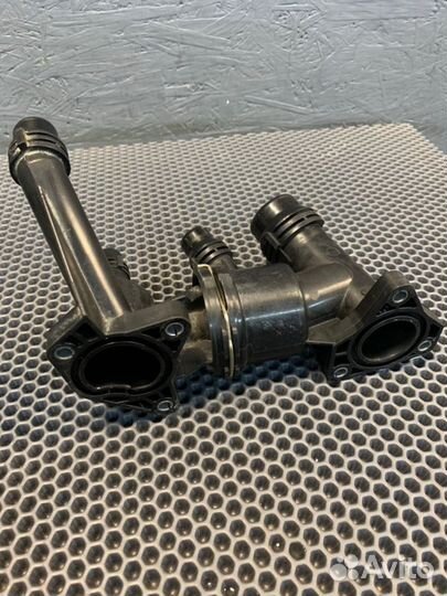 Корпус термостата Bmw X7 G07 M-pack B57D30 2020