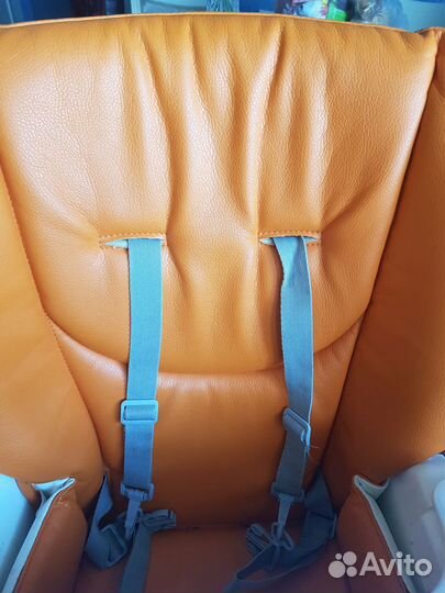 Стульчик для кормления cam