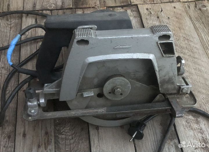 Электроинструмент старинный