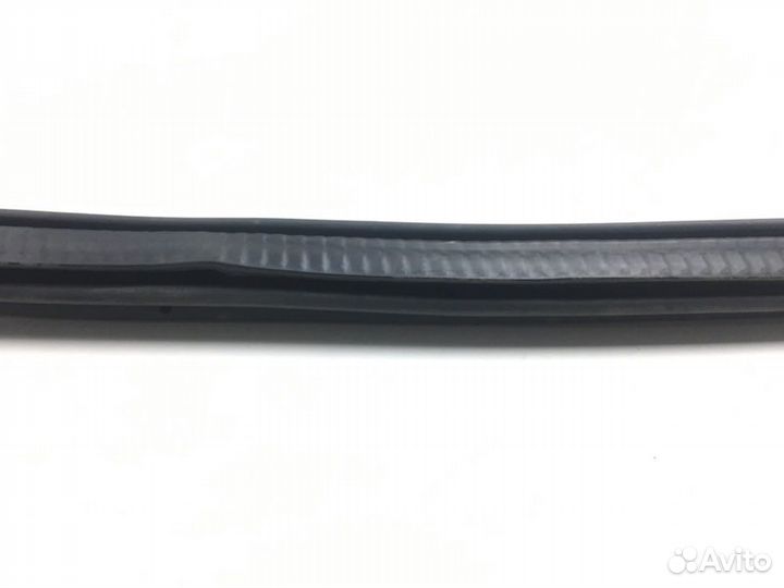 Уплотнитель багажника Audi A6 4F2 BDW 2007